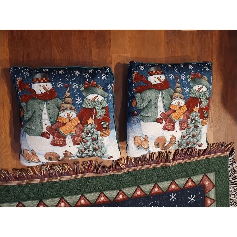 Snowman Winter Blanket Snowflakes Throw Fringed Vintage 51 X 58  2 Throw Pillows